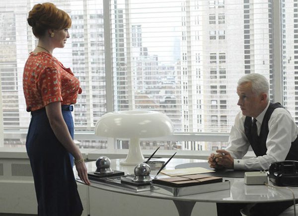 lampe Nesso dans la série Madmen