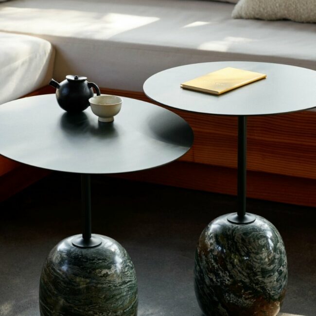 tables basses noires en marbre