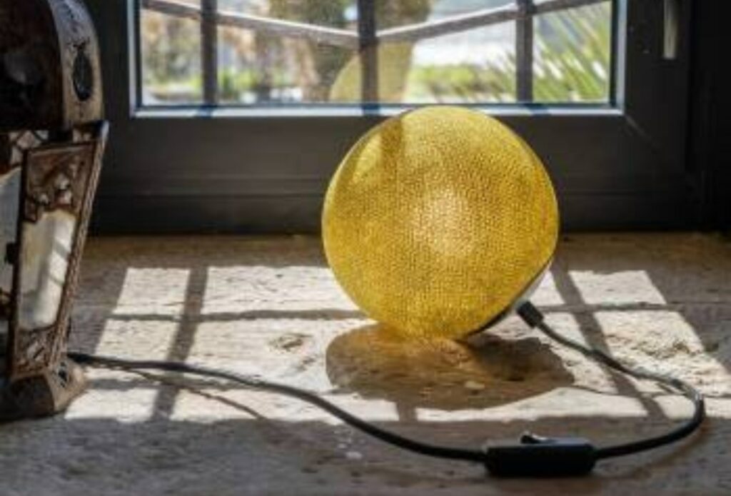 lampe baladeuse globe