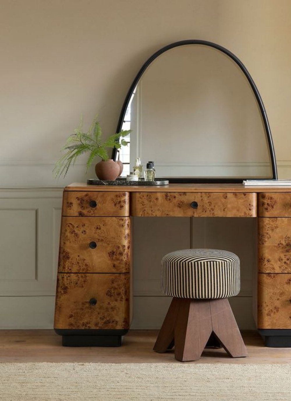bureau commode en loupe orme