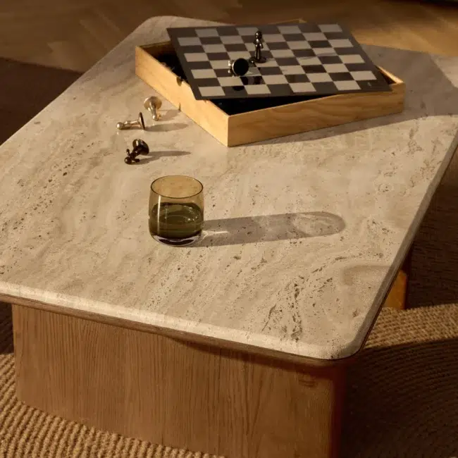 table basse en travertin et chêne