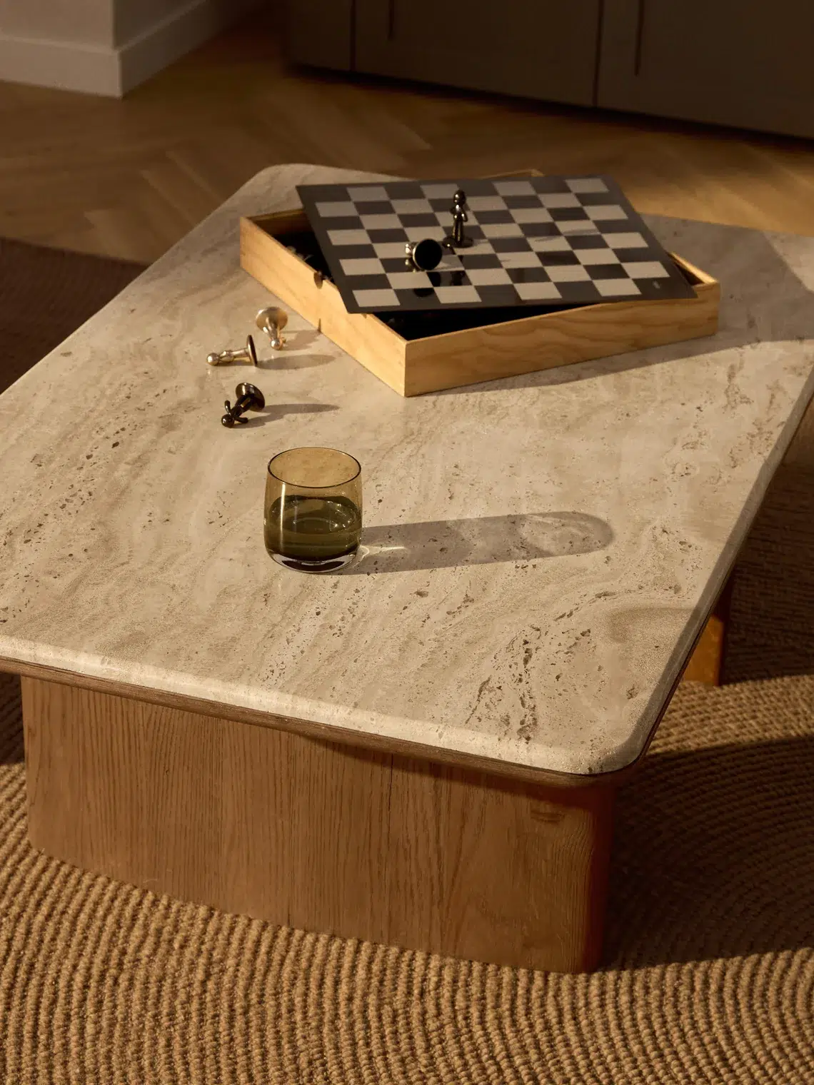 table basse en travertin et chêne